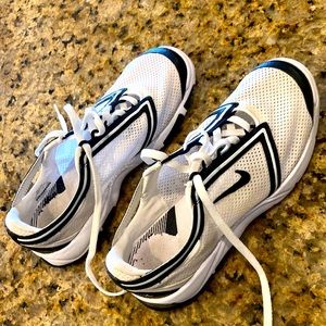 Nike mesh women size 5.5 golf shoes